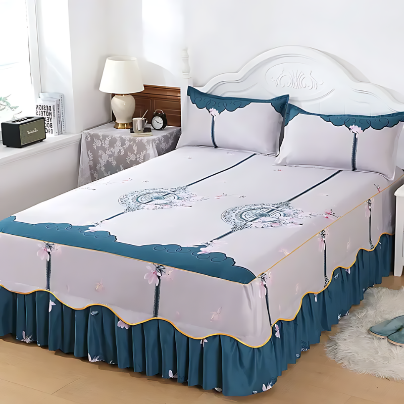 Luxury Bedding Set – Soft Ice Silk Comforter with Elegant Printed Design