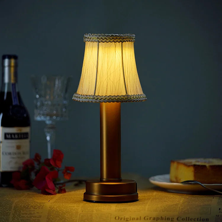 Modern Table Lamp – Elegant Office Lighting & Stylish Home Decor Accent