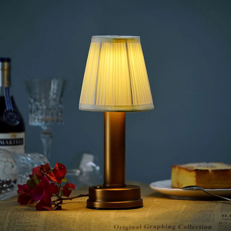 Modern Table Lamp – Elegant Office Lighting & Stylish Home Decor Accent