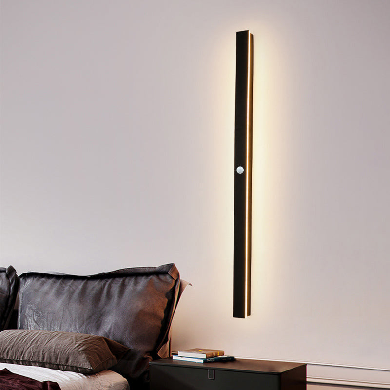 Outdoor Wall Light Fixture – Modern LED Garden Sconce for Energy Efficiency
