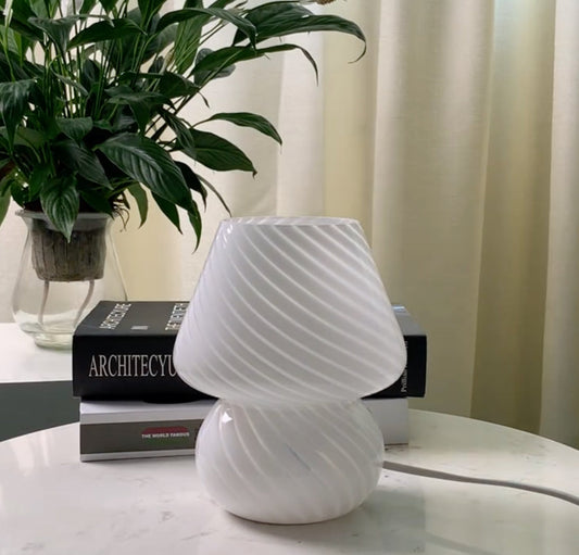 Table Lamp White – Chic Elegant Lighting for Home Office and Decor