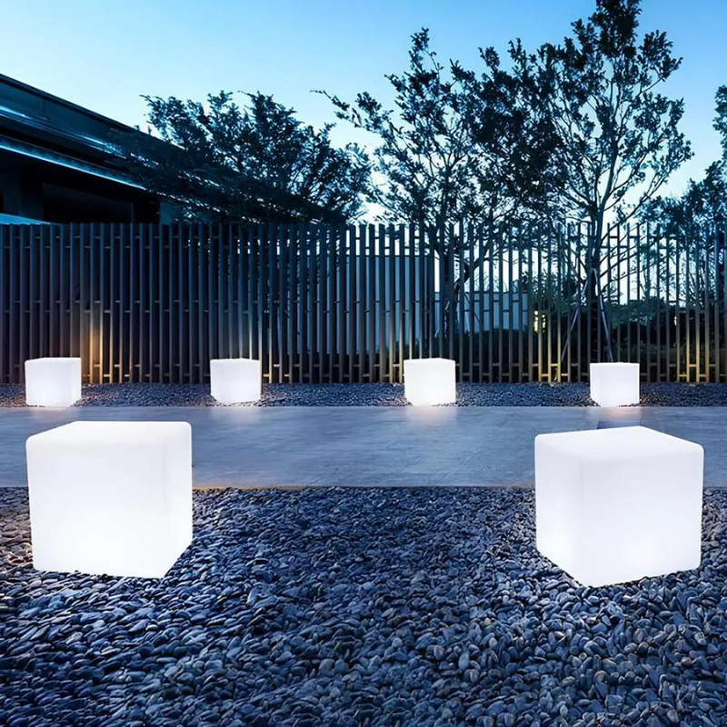 Cubic LED Garden Light with Remote Control for Elegant Outdoor Decor