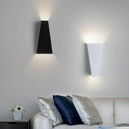 Contemporary Wall Lamp for Home and Office - Stylish Lighting Solution