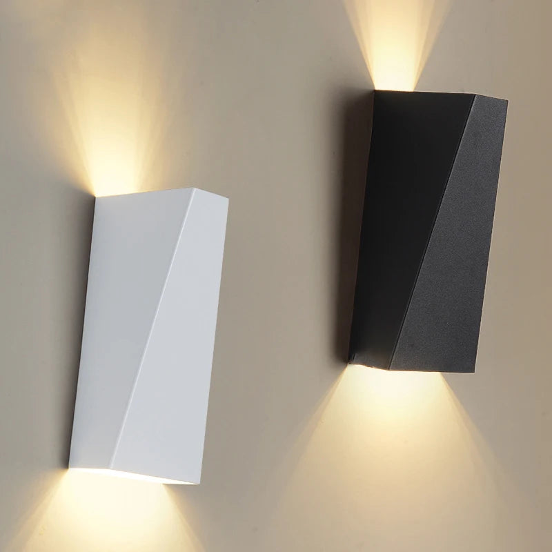 Contemporary Wall Lamp for Home and Office - Stylish Lighting Solution