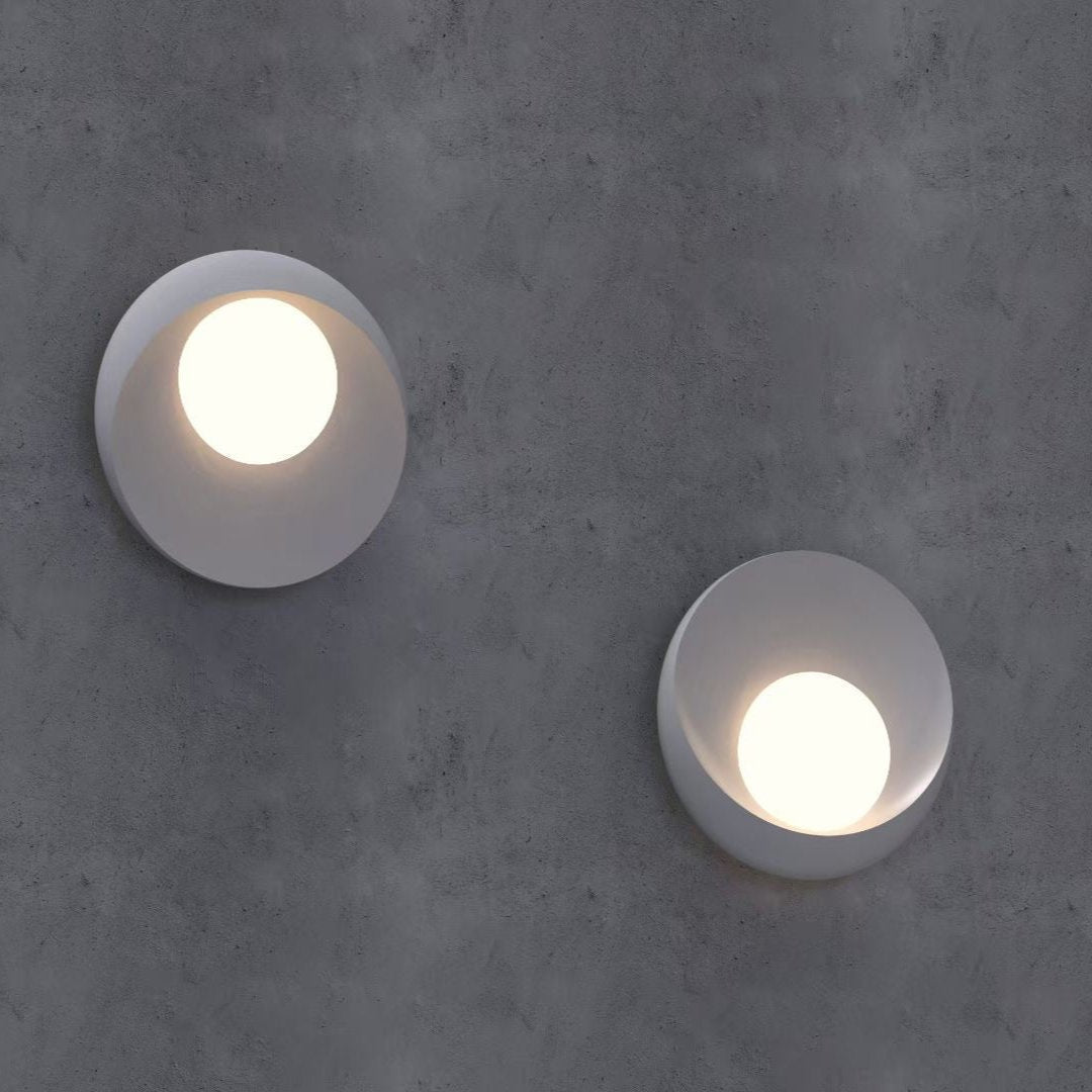 Wall Lamp for Indoor and Outdoor Use - Stylish, Versatile Lighting Solution