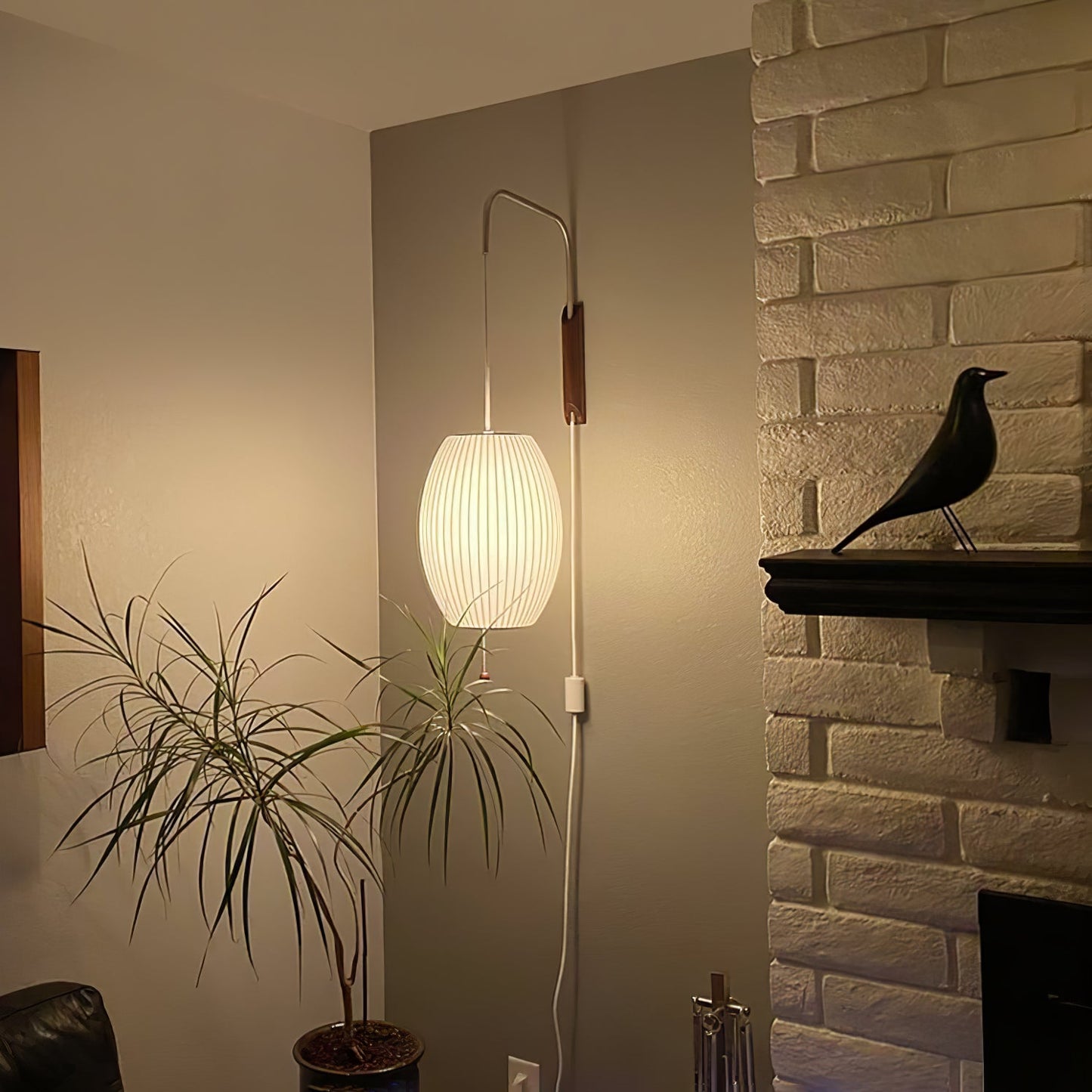 Modern Wall Light Fixture for Home and Office - Elegant Design, Energy Efficient