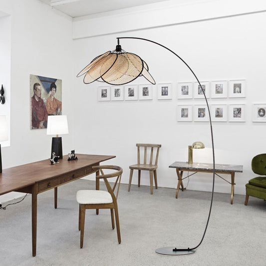 Rattan Floor Lamp – Stylish Woven Lighting for Home Decor & Ambiance