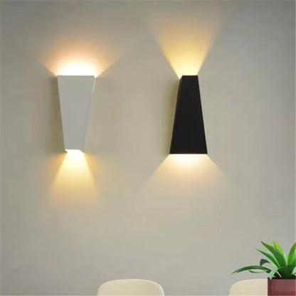 Contemporary Wall Lamp for Home and Office - Stylish Lighting Solution