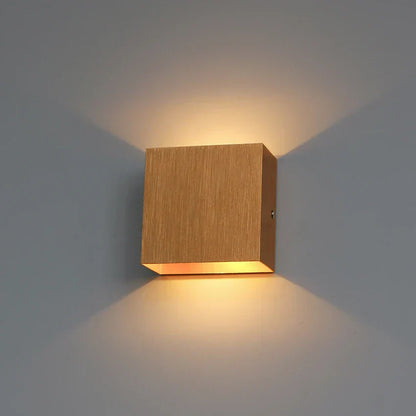 Modern Wall Lamp for Home Office Decor - Elegant Design for Stylish Spaces