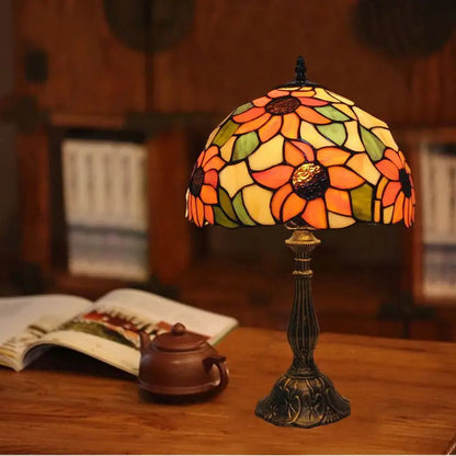 Tiffany Style Table Lamp for Home Decor – Elegant Stained Glass Lighting