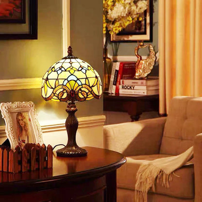 Tiffany Style Table Lamp for Home Decor – Elegant Stained Glass Lighting