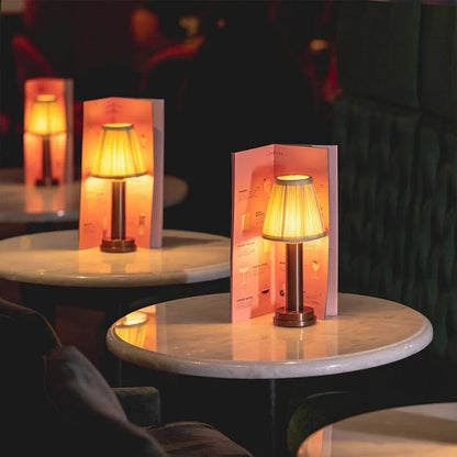 Modern Table Lamp – Elegant Office Lighting & Stylish Home Decor Accent