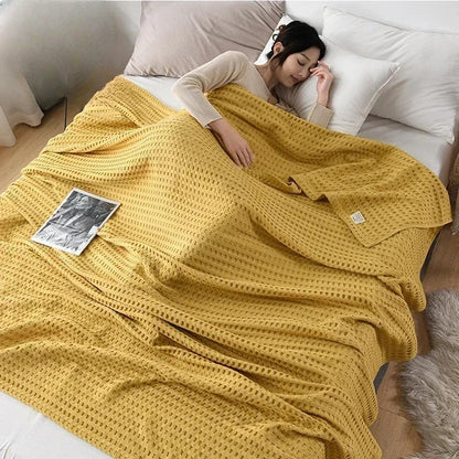 Cozy Blanket for Indoor Outdoor Use - Soft, Warm, Versatile Comfort