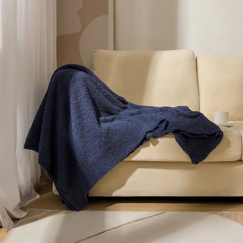 Plush Velvet Blanket for All Seasons - Soft, Cozy, and Stylish Home Essential