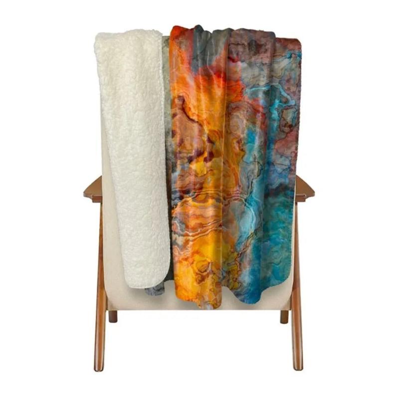 Fleece Blanket with Modern Abstract Design for Home and Office Comfort