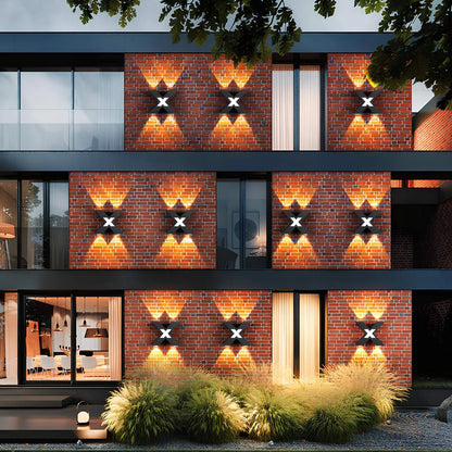 Outdoor Wall Light for Modern Homes - Stylish Illumination Fixture