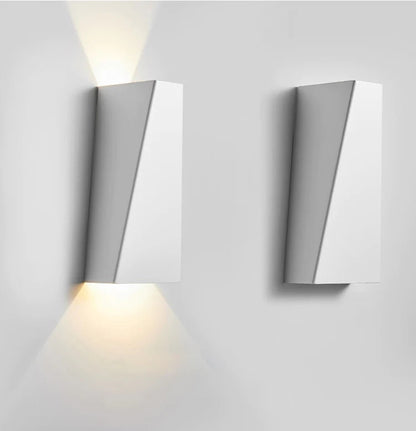 Contemporary Wall Lamp for Home and Office - Stylish Lighting Solution