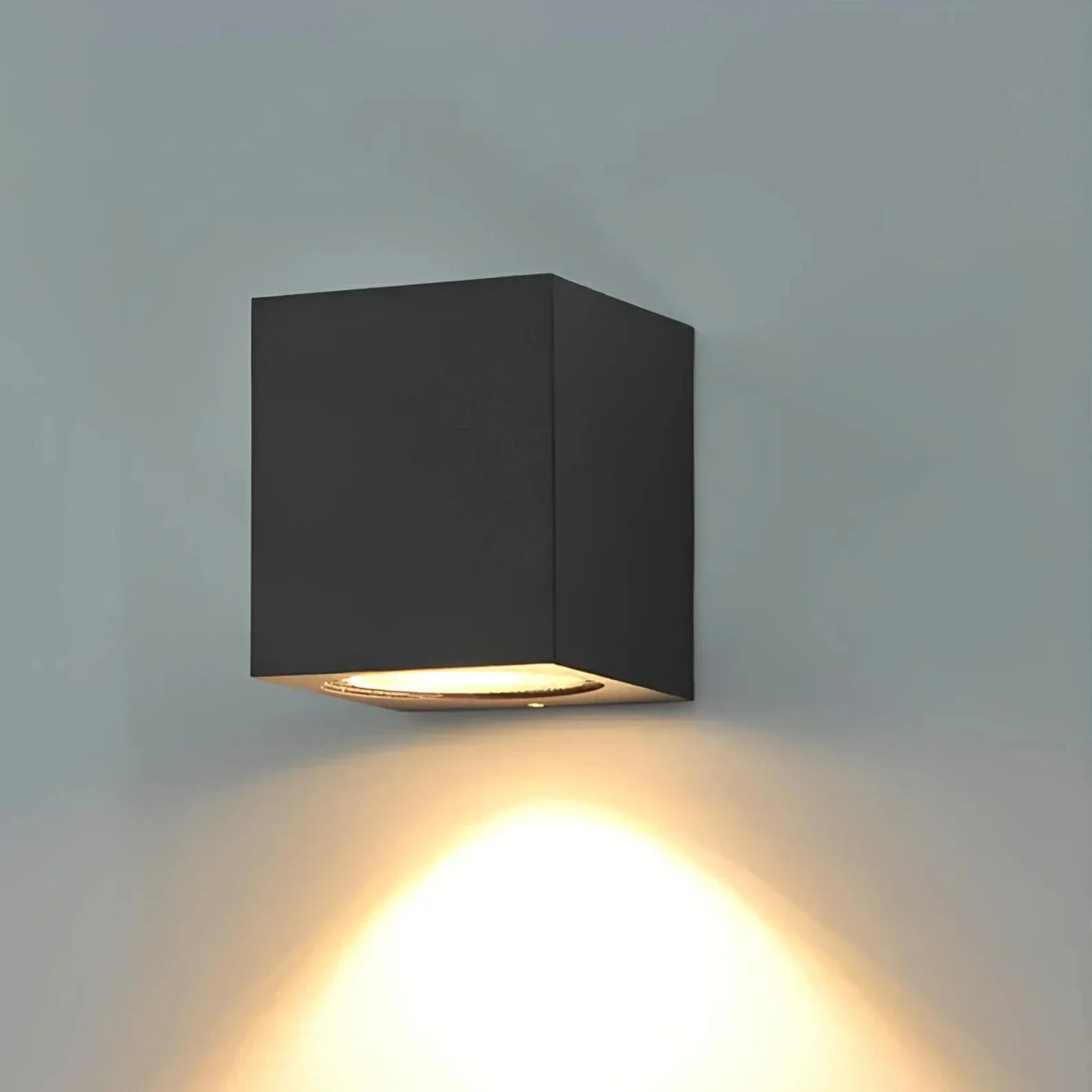 Outdoor Wall Light for Elegant Home Accents and Stylish Illumination