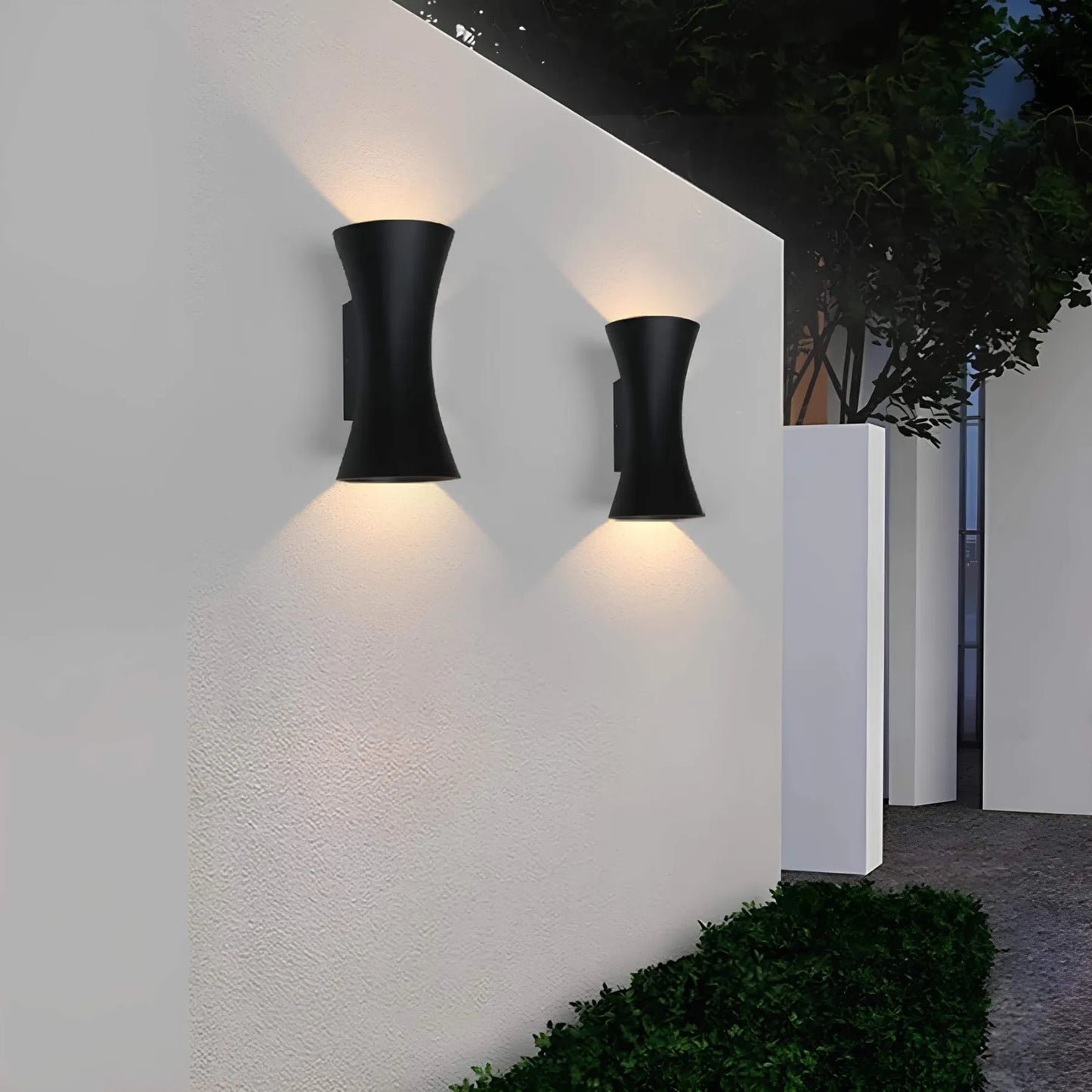 Outdoor Wall Light - Elegant All-Weather Design for Home and Garden